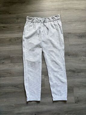 lululemon athletica Light Gray Cropped Joggers